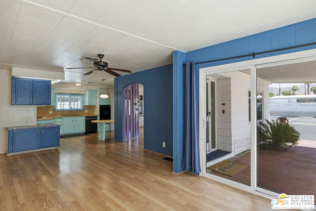 210 Coyote Drive, Palm Springs CA: https://media.crmls.org/mediaz/0e36d146-a233-44d6-ad8a-fc6fea343e06.jpg