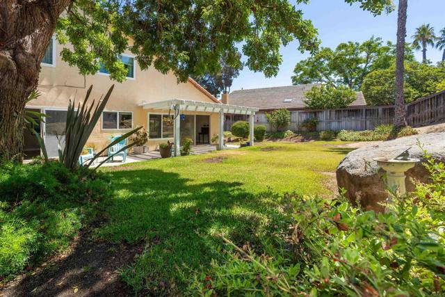 Image 26 of 27 For 12567 Pomerado Ct