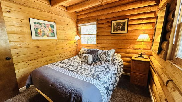 53341 Sherman Drive, Idyllwild CA: https://media.crmls.org/mediaz/0e3a1629-1c4a-4bd3-9ce7-b9fca8c82666.jpg