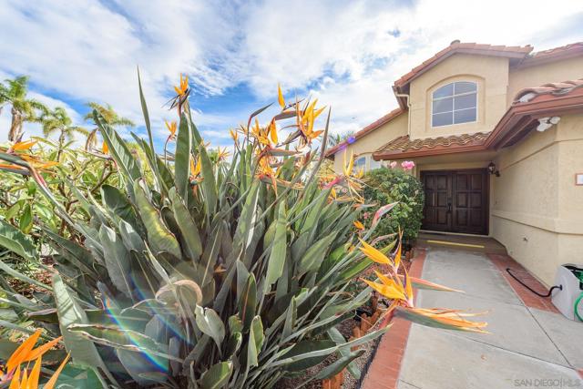 4515 Sculpture Court, Oceanside CA: https://media.crmls.org/mediaz/0e3a34bf-231d-4b55-87a9-a04fbd36f6e1.jpg