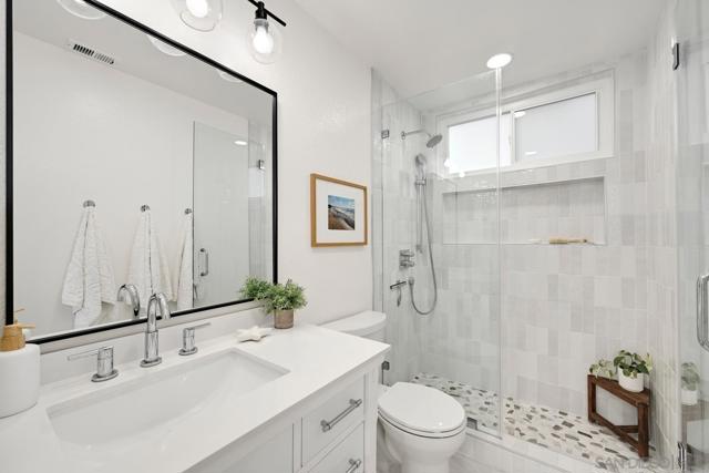 6585 Bluebonnet Dr, Carlsbad CA: https://media.crmls.org/mediaz/0e3a7686-9af0-42c5-bfdd-7c515dee8c2e.jpg