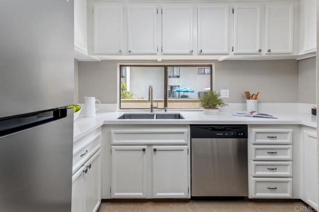 Detail Gallery Image 12 of 41 For 6182 Agee St #193,  San Diego,  CA 92122 - 2 Beds | 1/1 Baths