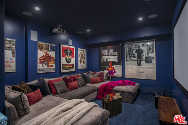 8145 Willow Glen Road, Los Angeles CA: https://media.crmls.org/mediaz/0e3b4a67-abe0-40d3-8949-ea071a222f28.jpg