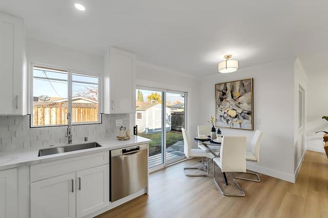 527 Maple Avenue, Milpitas CA: https://media.crmls.org/mediaz/0e3c298f-d8ac-4406-a912-46d4bd80b044.jpg