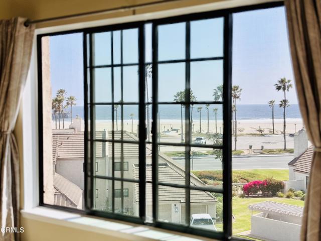 Detail Gallery Image 2 of 40 For 558 Terrace View Pl, Port Hueneme,  CA 93041 - 2 Beds | 2 Baths