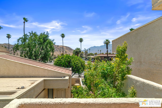 1680 S Andee Drive, Palm Springs CA: https://media.crmls.org/mediaz/0e3d516d-64f7-4563-b370-7f29e9671fe4.jpg