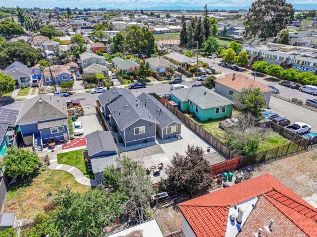 10191021 83rd Avenue, Oakland CA: https://media.crmls.org/mediaz/0e3d6cd1-5dde-4184-a402-c74c221c610f.jpg