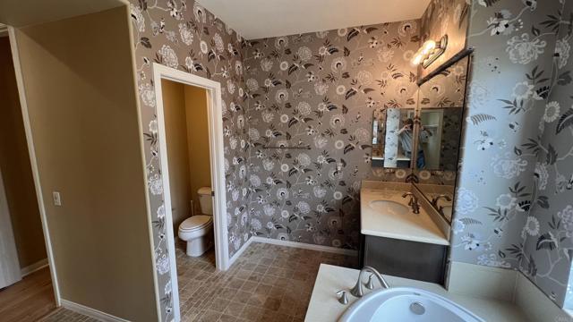 Detail Gallery Image 10 of 36 For 45850 Daviana Way, Temecula,  CA 92592 - 4 Beds | 3/1 Baths