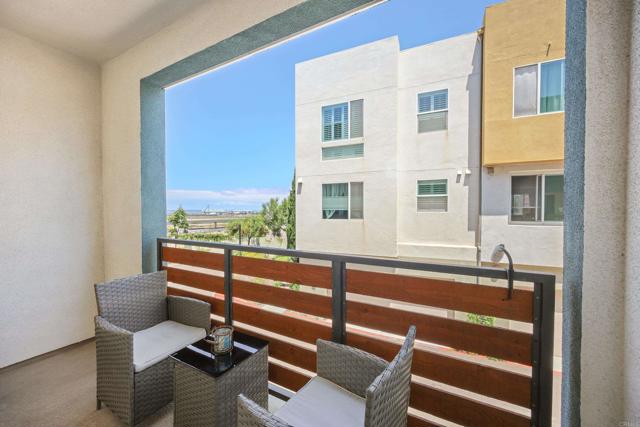 758 Seaside Street, Chula Vista CA: https://media.crmls.org/mediaz/0e3e2f41-b382-411c-bcef-d28cd10c1f44.jpg