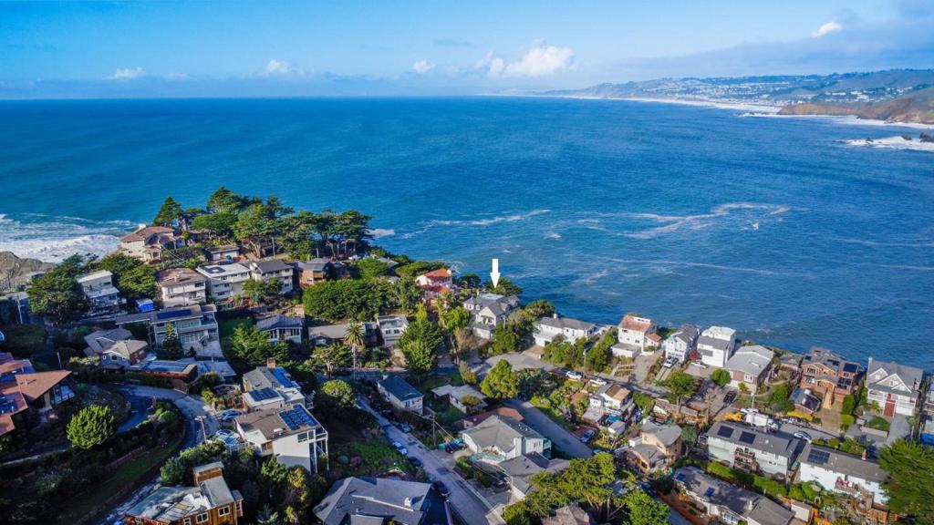 0E3E4744 De39 4F0A 895B 5783D8851460 189 Kent Road, Pacifica, Ca 94044 &Lt;Span Style='BackgroundColor:transparent;Padding:0Px;'&Gt; &Lt;Small&Gt; &Lt;I&Gt; &Lt;/I&Gt; &Lt;/Small&Gt;&Lt;/Span&Gt;