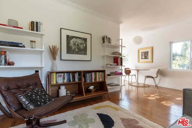5616 Tehama Street, Los Angeles CA: https://media.crmls.org/mediaz/0e3ea2db-cc21-448b-be88-64bfe09de055.jpg