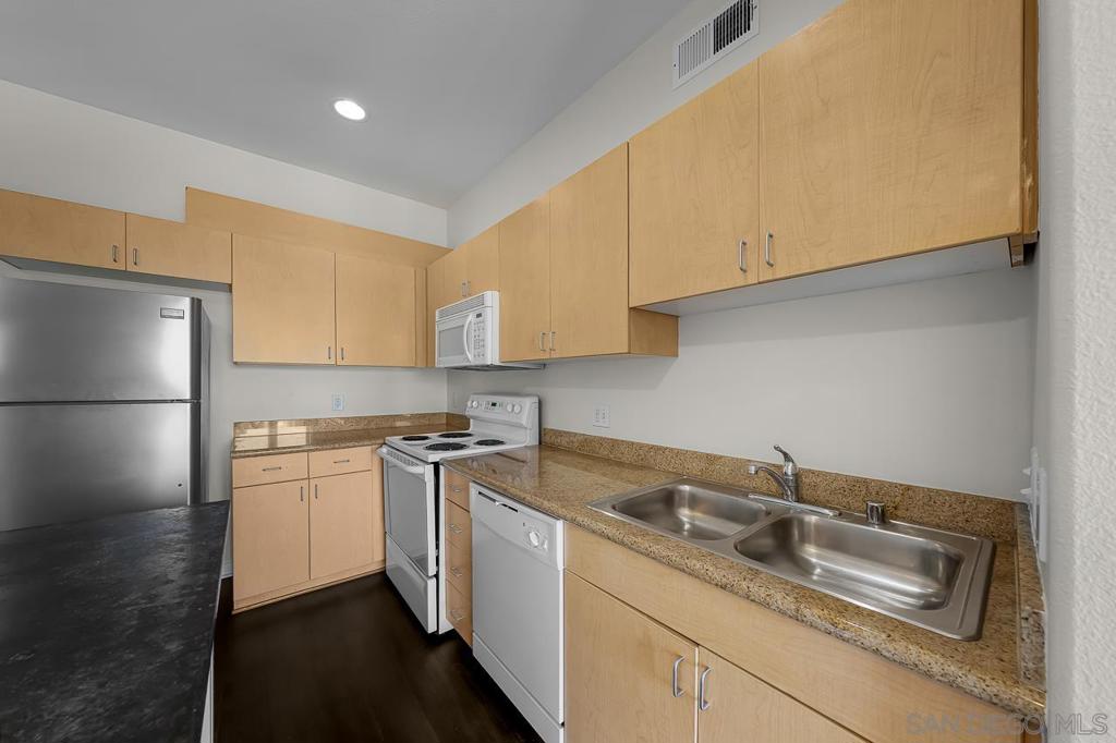 1501 Front St - photo 17