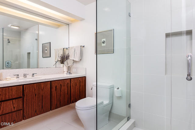 1055 Sherwood Road, San Marino CA: https://media.crmls.org/mediaz/0e3ed665-9cf4-4b20-a11a-1cd39eb94971.jpg