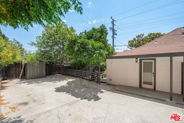 3501 N Figueroa Street, Los Angeles CA: https://media.crmls.org/mediaz/0e403842-1605-468e-b5d8-22f2dc40517b.jpg