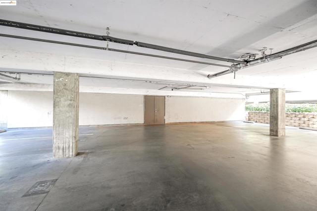 410 Auburn Way, San Jose CA: https://media.crmls.org/mediaz/0e408cb3-47b9-4a59-8440-93ce980c4673.jpg