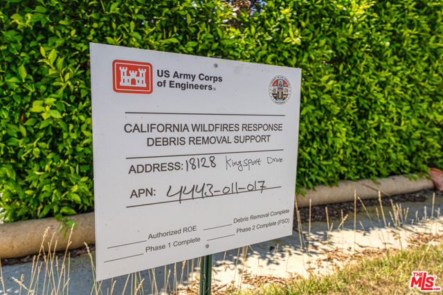 18128 Kingsport Drive, Malibu CA: https://media.crmls.org/mediaz/0e40937d-387c-41fd-bb3c-fb16213db692.jpg