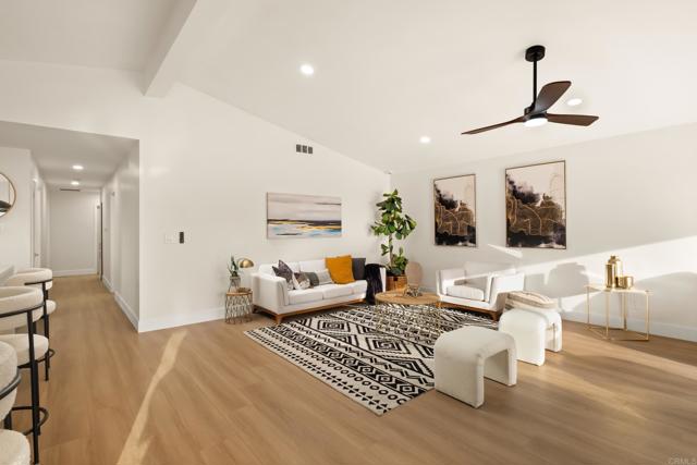 Detail Gallery Image 11 of 36 For 835 Cathy Ln, Cardiff By The Sea,  CA 92007 - 4 Beds | 2 Baths