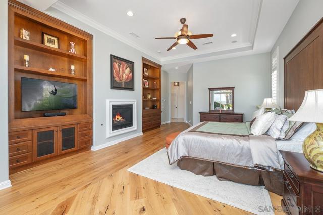 15674 Via Santa Pradera, San Diego CA: https://media.crmls.org/mediaz/0e42ba25-aaee-4d02-aa91-9f6d1a356a6a.jpg