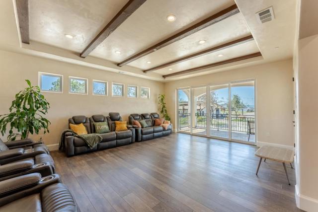 8440 Lovers Lane, Hollister CA: https://media.crmls.org/mediaz/0e4315c2-8070-4b0a-93f9-024411ce47ce.jpg