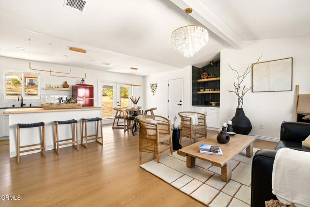 60815 Natoma Trail, Joshua Tree CA: https://media.crmls.org/mediaz/0e433044-7f9a-4051-b4dc-861f2d3ae55c.jpg