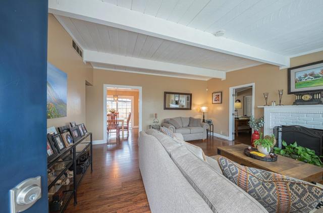 3093 Salinas Avenue, Marina CA: https://media.crmls.org/mediaz/0e43adc9-6349-46e3-8e01-40f319c7cfb3.jpg