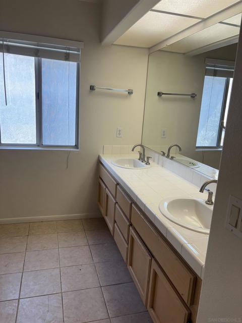 14018 Via Corsini, San Diego CA: https://media.crmls.org/mediaz/0e43dec0-e073-475b-92b0-4ed08a347e36.jpg
