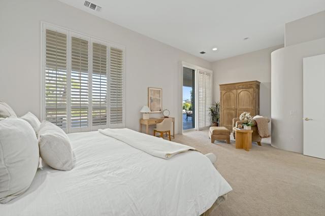 81100 Legends Way, La Quinta CA: https://media.crmls.org/mediaz/0e44521d-7050-4a3b-a36b-6ddc152e7cbc.jpg