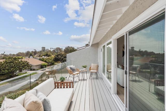2143 Caminito San Martin, La Jolla CA: https://media.crmls.org/mediaz/0e455cbb-d412-4526-ac4f-309bfaa1c08c.jpg