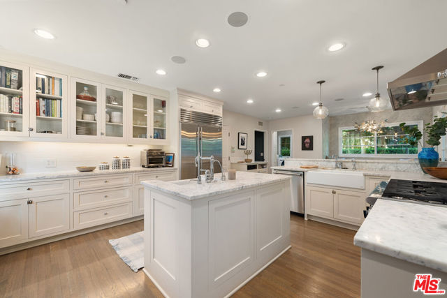 Drew Fenton | 3354 Mandeville Canyon Road Los Angeles CA | MLS: 7232218
