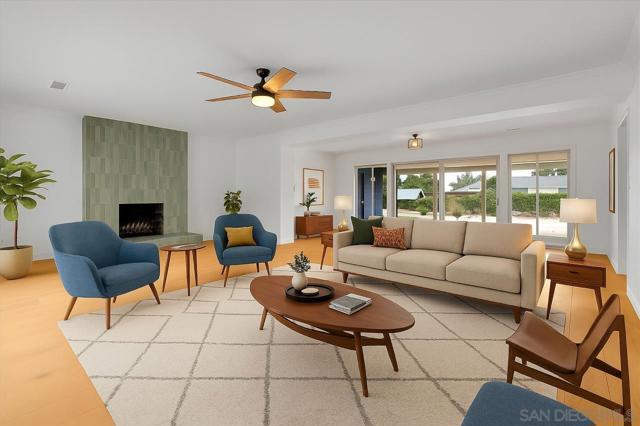 9226 Briercrest Dr, La Mesa CA: https://media.crmls.org/mediaz/0e460b50-24cb-4a7d-9d9c-f68104939b00.jpg