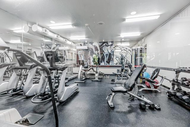 3154 Shelter Creek Lane, San Bruno CA: https://media.crmls.org/mediaz/0e461611-176a-4235-b752-56510d7943f7.jpg