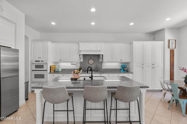 1729 Bluesage Court, Simi Valley CA: https://media.crmls.org/mediaz/0e46f6bf-7f00-445c-ac85-f175b3bcc330.jpg