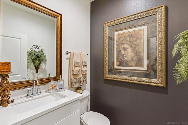 4132 Calle Arbol, Oceanside CA: https://media.crmls.org/mediaz/0e46fdb3-7335-46b4-8c18-dce5127735c3.jpg