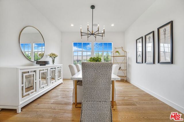 3485 Ridgeford Drive, Westlake Village CA: https://media.crmls.org/mediaz/0e471e88-40a2-4c9f-a2ca-91c1b035a25d.jpg
