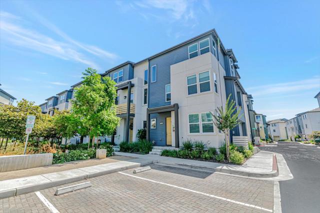 1961 Joshua Tree Circle, Milpitas CA: https://media.crmls.org/mediaz/0e4787c0-9ab0-4290-9302-6349181830cf.jpg