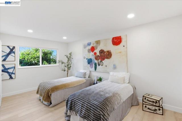 Image 22 of 46 For 4519 Edwards Ln