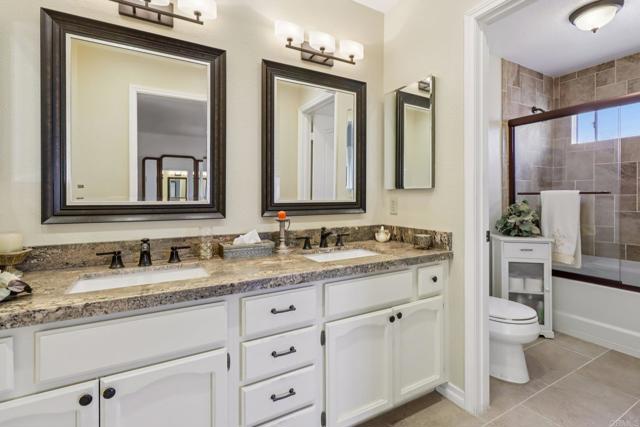 Detail Gallery Image 55 of 67 For 7747 Caminito Monarca #100,  Carlsbad,  CA 92009 - 3 Beds | 3 Baths