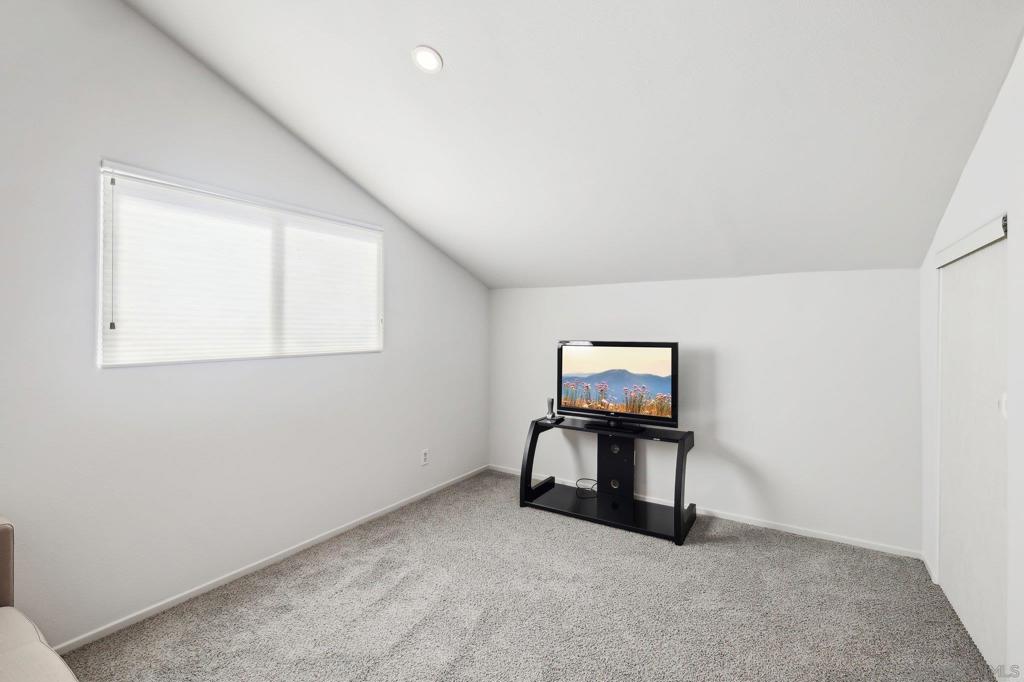 MLS #250030772SD image #19