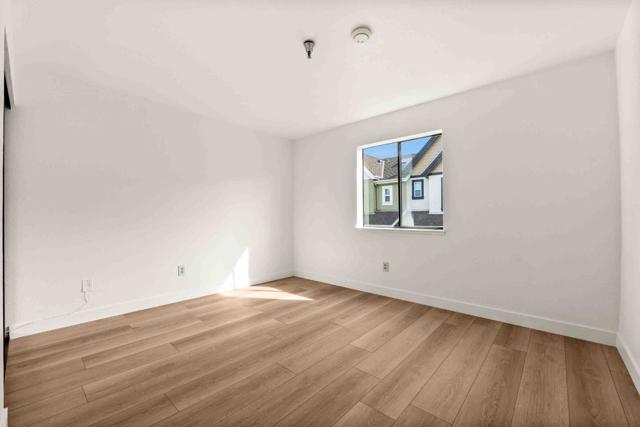 711 S Bayshore Boulevard, San Mateo CA: https://media.crmls.org/mediaz/0e4923db-1d81-473c-96b6-8ed09423c302.jpg