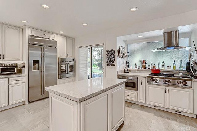 4014 Aguila Street, Carlsbad CA: https://media.crmls.org/mediaz/0e493be2-01a4-401a-8b50-b5c53d767ddf.jpg