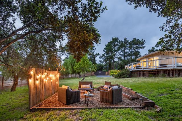 27465 Loma Del Rey, Carmel Valley CA: https://media.crmls.org/mediaz/0e4a7994-53c6-445d-8eca-5ca0078fb61e.jpg