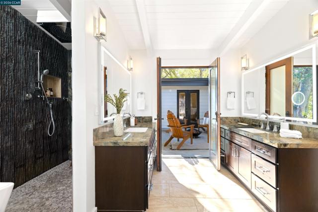 Image 16 of 28 For 8 Oak Arbor  