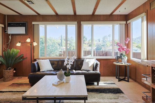 Detail Gallery Image 22 of 68 For 6045 Broadmoor Dr, La Mesa,  CA 91942 - 3 Beds | 1/1 Baths