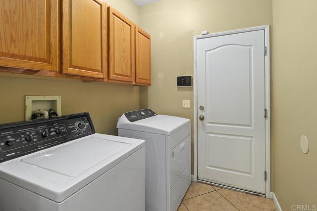 1643 Casper Road, San Jacinto CA: https://media.crmls.org/mediaz/0e4bcd3e-3326-4c44-a7a6-0e01be6700de.jpg