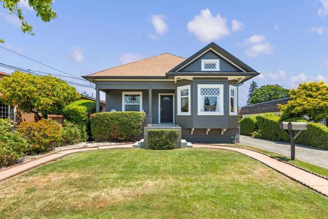 28 Clarendon Road, Burlingame CA: https://media.crmls.org/mediaz/0e4c28ad-bc4c-407e-bd65-5cecda7b47e3.jpg