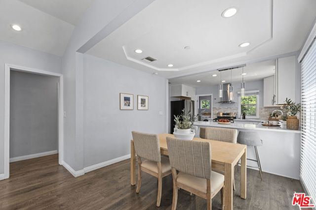 5711 W 18th Street, Los Angeles CA: https://media.crmls.org/mediaz/0e4caa7c-c86c-475b-8e60-84a898b07ef4.jpg