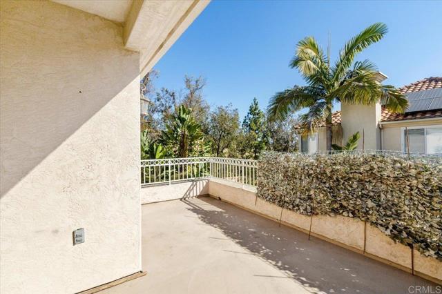 Detail Gallery Image 15 of 33 For 4976 Bella Collina St, Oceanside,  CA 92056 - 5 Beds | 3 Baths