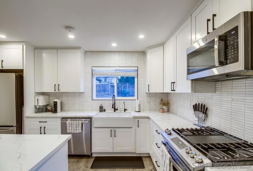 MLS #250042294SD image #10