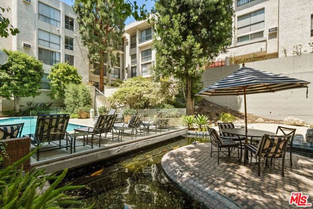 1440 Veteran Avenue, Los Angeles CA: https://media.crmls.org/mediaz/0e4ccaff-892b-4513-9673-d2eb2afdf6f7.jpg