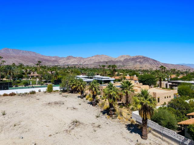49425 Jfk Trail Trail, Palm Desert CA: https://media.crmls.org/mediaz/0e4cf2f2-085c-481f-aed9-44c473394ef8.jpg
